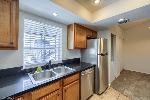 5890 Medallion Drive 203, Las Vegas, NV 89122