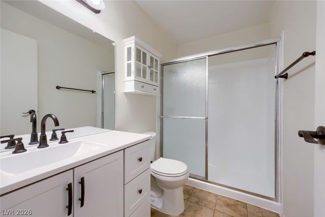 5890 Medallion Drive 203, Las Vegas, NV 89122