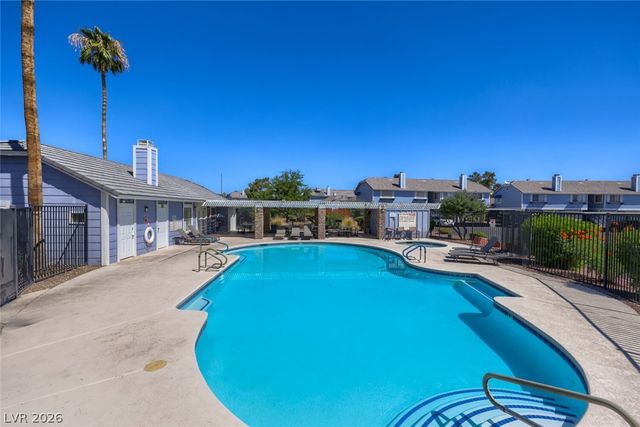 5890 Medallion Drive 203, Las Vegas, NV 89122