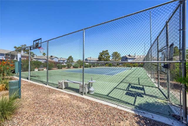5890 Medallion Drive 203, Las Vegas, NV 89122