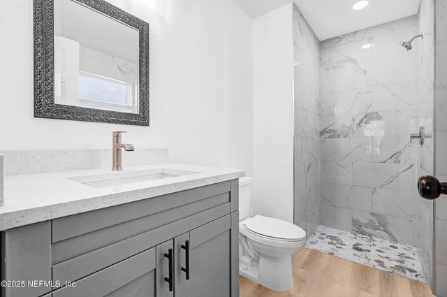 47 HUTCHINSON Road, Jacksonville, FL 32220