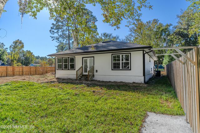 47 HUTCHINSON Road, Jacksonville, FL 32220