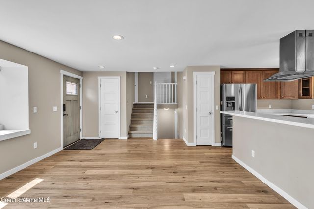 16225 N Gina CT, Rathdrum, ID 83858