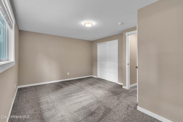 16225 N Gina CT, Rathdrum, ID 83858