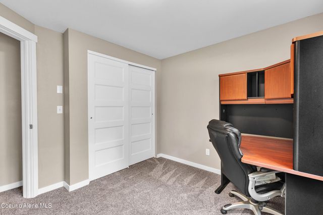 16225 N Gina CT, Rathdrum, ID 83858