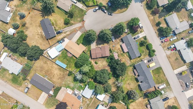 16225 N Gina CT, Rathdrum, ID 83858