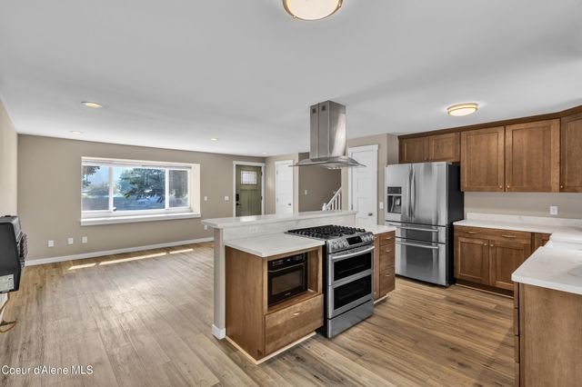 16225 N Gina CT, Rathdrum, ID 83858