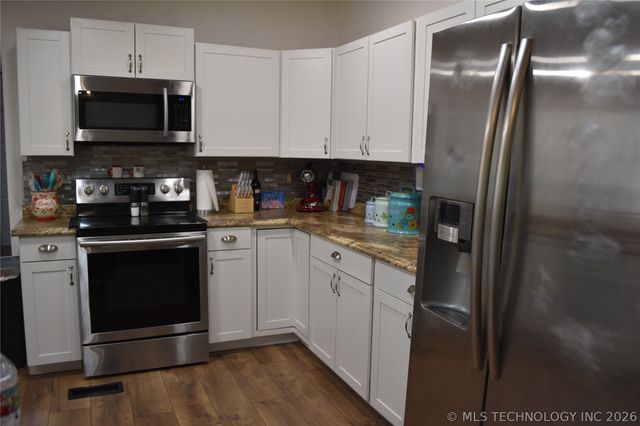 14516 S 246th West Place, Kellyville, OK 74039