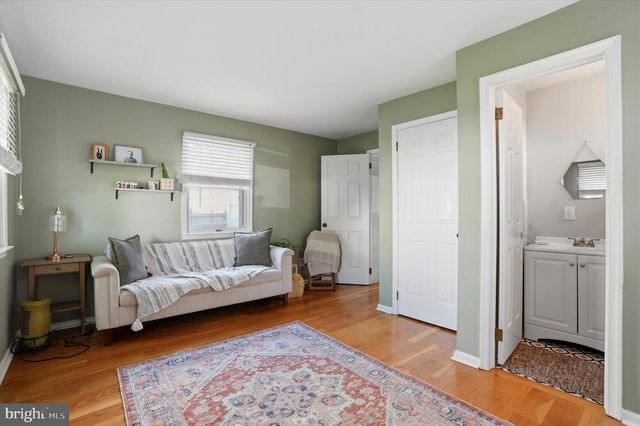 2621 ASHWOOD DR, Havertown, PA 19083