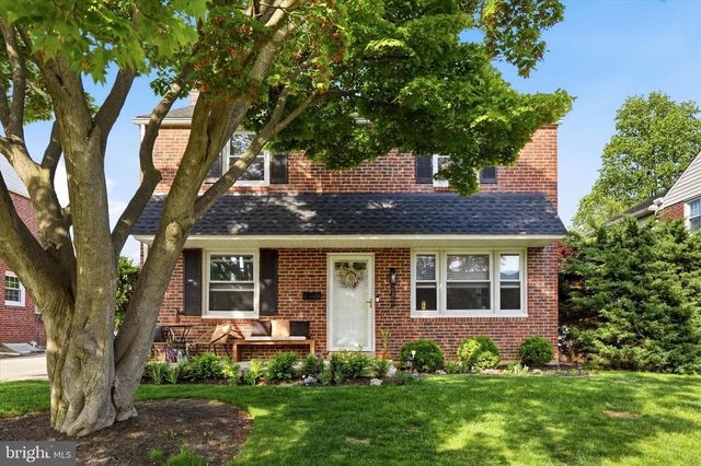 2621 ASHWOOD DR, Havertown, PA 19083