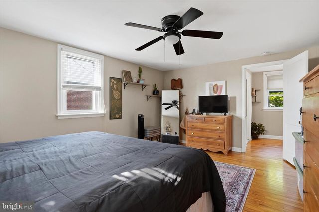 2621 ASHWOOD DR, Havertown, PA 19083