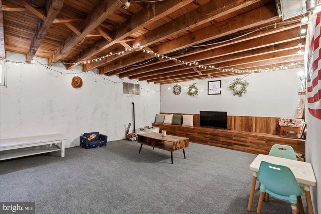 2621 ASHWOOD DR, Havertown, PA 19083
