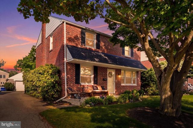 2621 ASHWOOD DR, Havertown, PA 19083