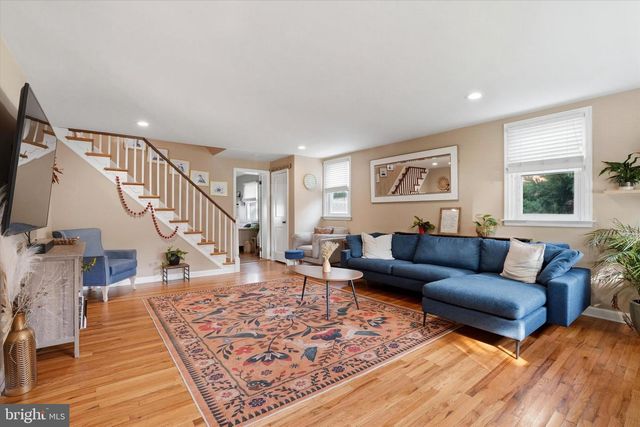 2621 ASHWOOD DR, Havertown, PA 19083