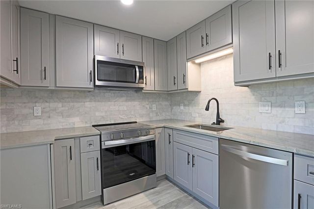 2443 Harvard AVE, Fort Myers, FL 33907