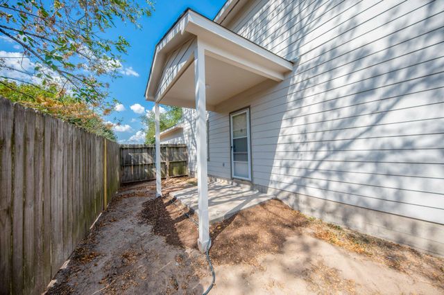 1631 Dove Run, Brookshire, TX 77423