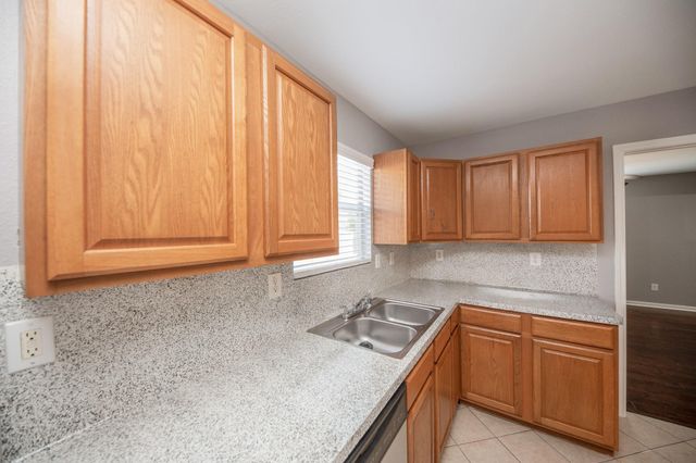 1631 Dove Run, Brookshire, TX 77423