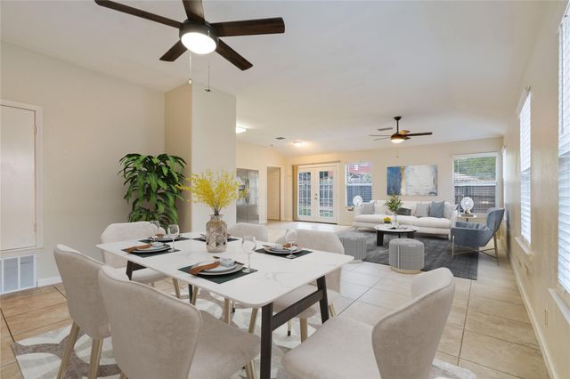 1106 OLYMPIC DR, Pflugerville, TX 78660