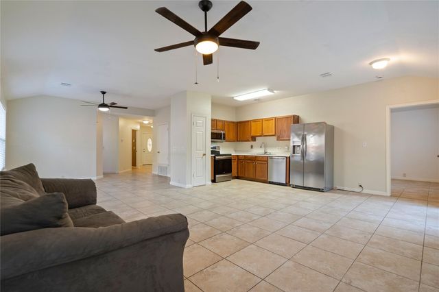 1106 OLYMPIC DR, Pflugerville, TX 78660