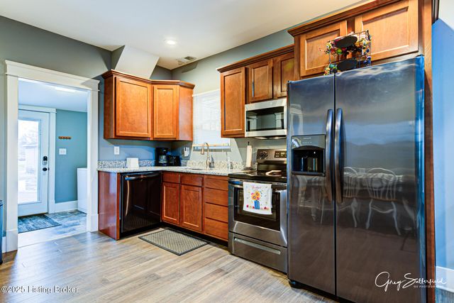 905 Central Ave, Louisville, KY 40208