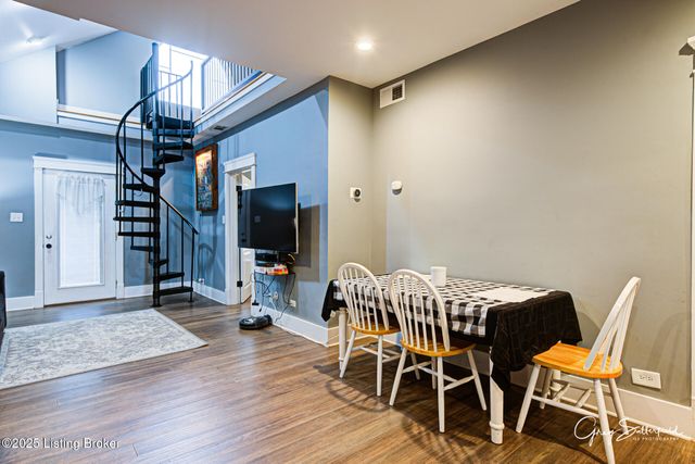 905 Central Ave, Louisville, KY 40208