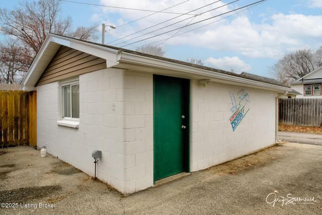 905 Central Ave, Louisville, KY 40208