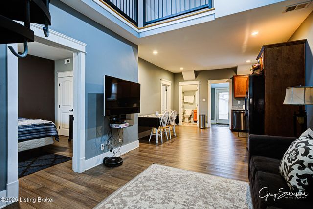 905 Central Ave, Louisville, KY 40208