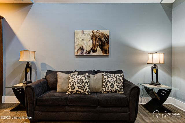 905 Central Ave, Louisville, KY 40208