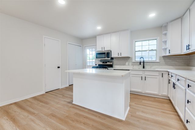 3524 Swan Street, Haltom City, TX 76117