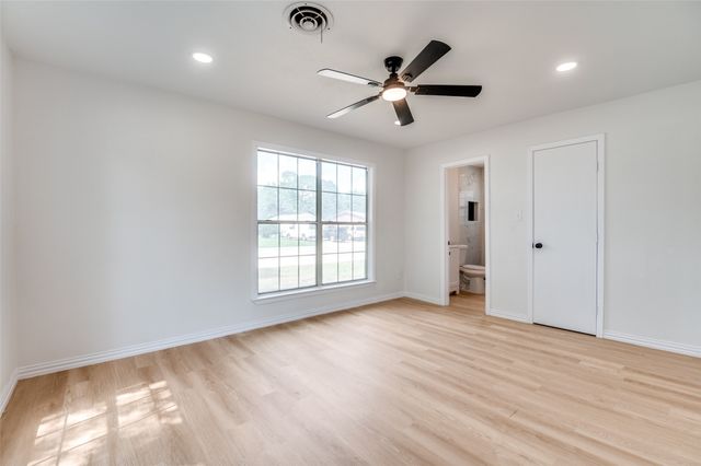 3524 Swan Street, Haltom City, TX 76117