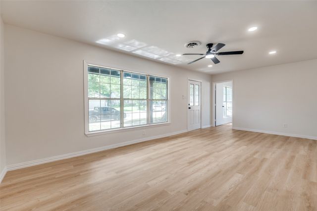 3524 Swan Street, Haltom City, TX 76117
