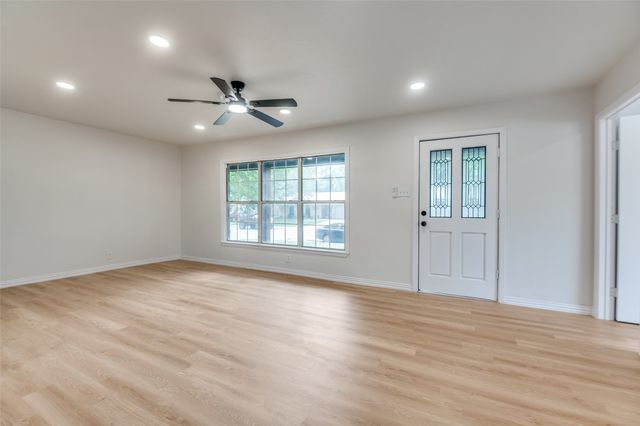 3524 Swan Street, Haltom City, TX 76117