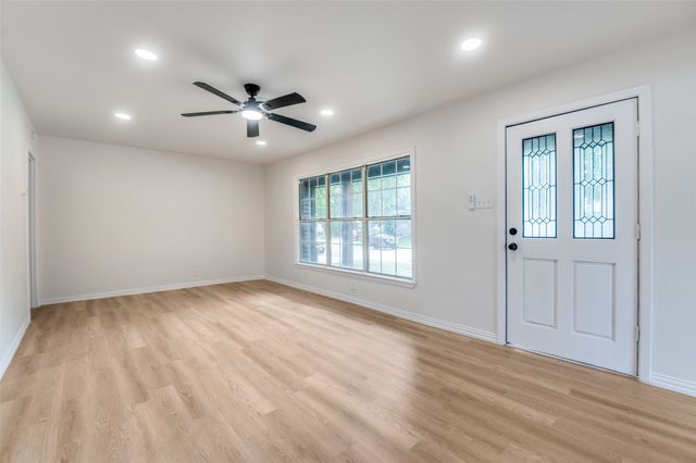 3524 Swan Street, Haltom City, TX 76117