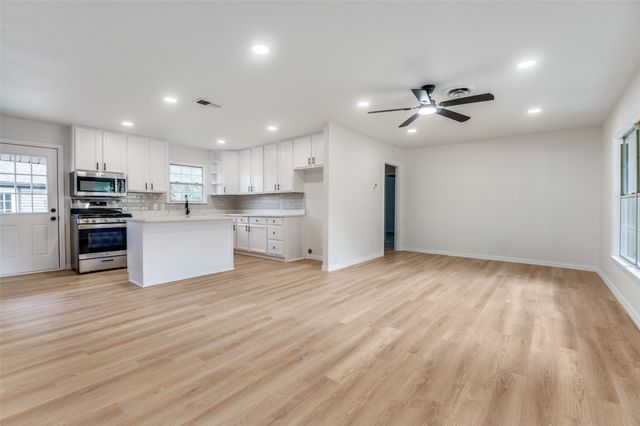3524 Swan Street, Haltom City, TX 76117
