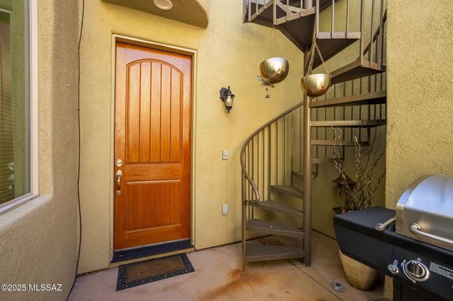 1105 Lombard Way, Tubac, AZ 85646