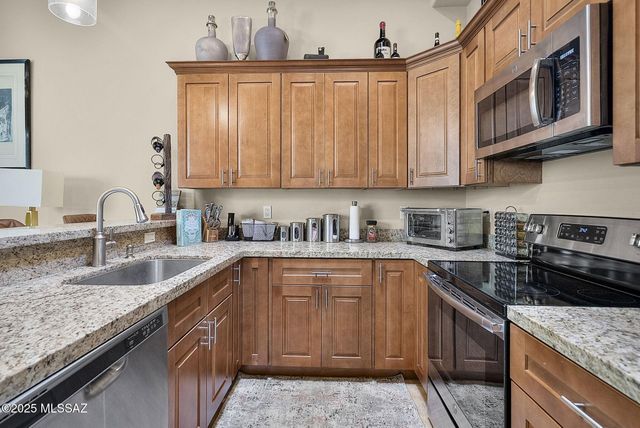 1105 Lombard Way, Tubac, AZ 85646