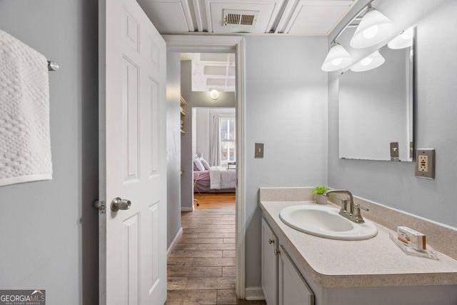 32 Peachtree Street NW 1605, Atlanta, GA 30303