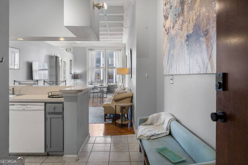 32 Peachtree Street NW 1605, Atlanta, GA 30303