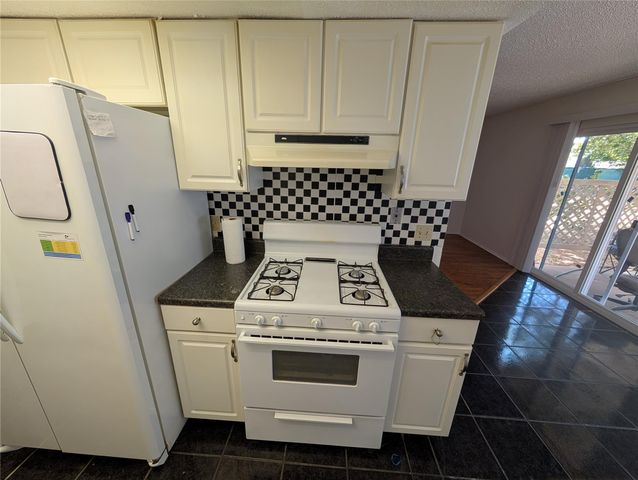 1201 Doreen CT B, Round Rock, TX 78664