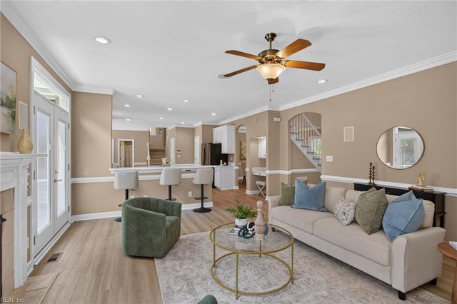 129 Greengable WAY, Chesapeake, VA 23322