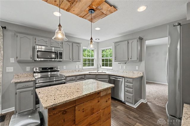 1176 Pickett Ridge Court, Beavercreek, OH 45434