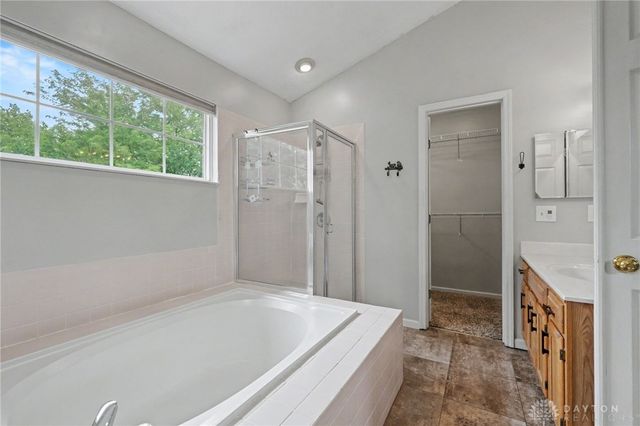 1176 Pickett Ridge Court, Beavercreek, OH 45434