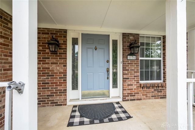 1176 Pickett Ridge Court, Beavercreek, OH 45434