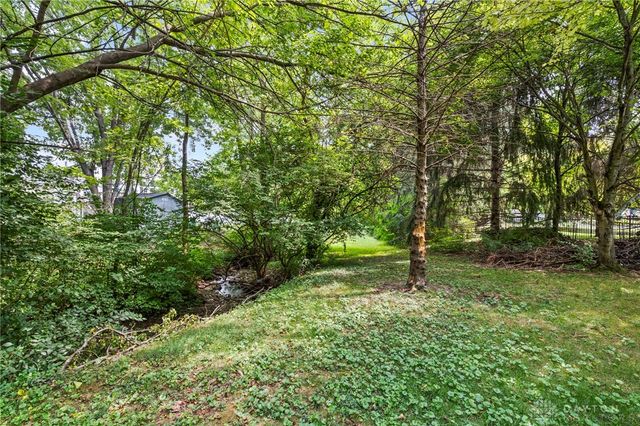 1176 Pickett Ridge Court, Beavercreek, OH 45434