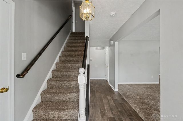1176 Pickett Ridge Court, Beavercreek, OH 45434
