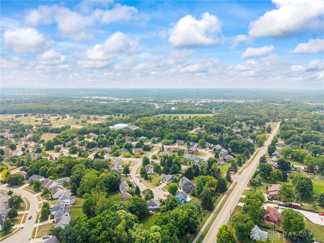 1176 Pickett Ridge Court, Beavercreek, OH 45434