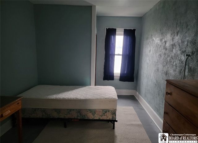 77 King Street, Dunkirk, NY 14048