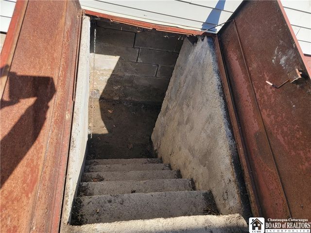 77 King Street, Dunkirk, NY 14048