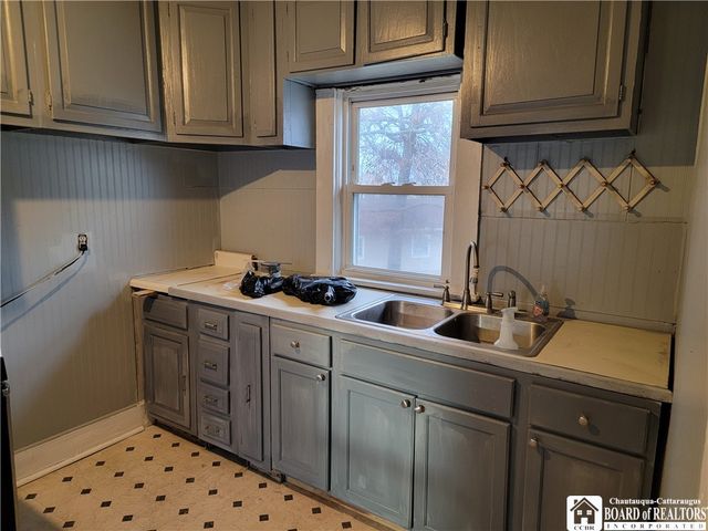 77 King Street, Dunkirk, NY 14048