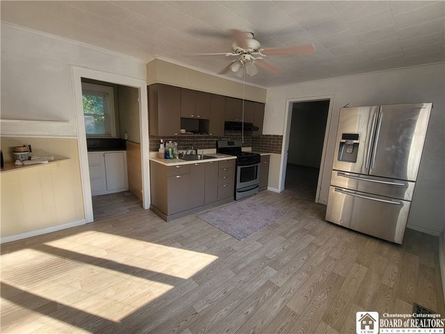 77 King Street, Dunkirk, NY 14048